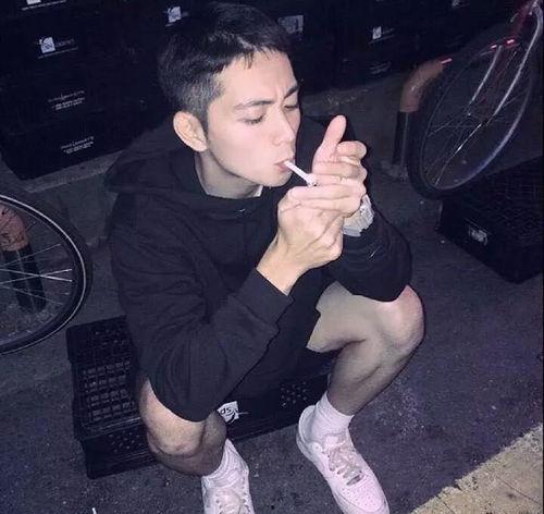 吃瓜网名头像男,揭秘吃瓜网名头像男生的神秘魅力