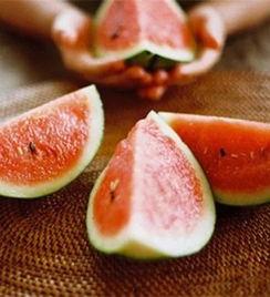 蒙王吃瓜,揭秘宫廷秘闻，探寻历史真相