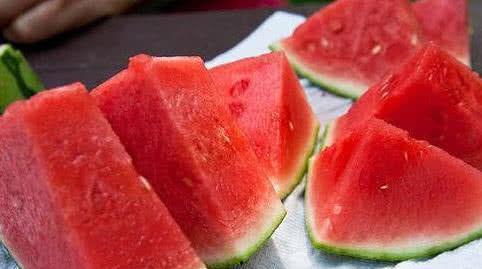 吃瓜多过吃盐,盐分不及瓜味浓