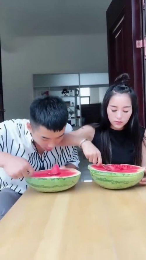 夫妻吃瓜壁纸,揭秘娱乐圈背后的甜蜜与辛酸